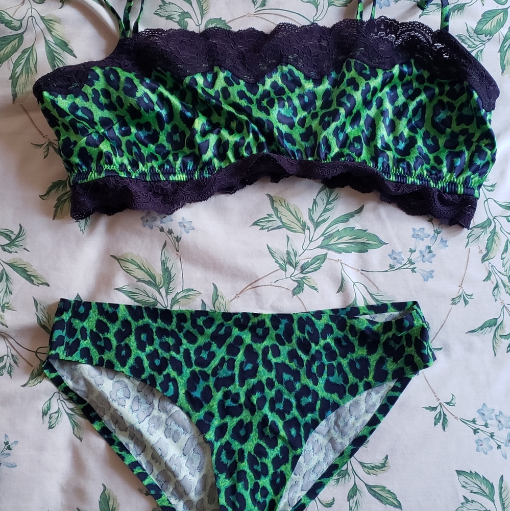 Savage X Fenty Bikini Lingerie Set